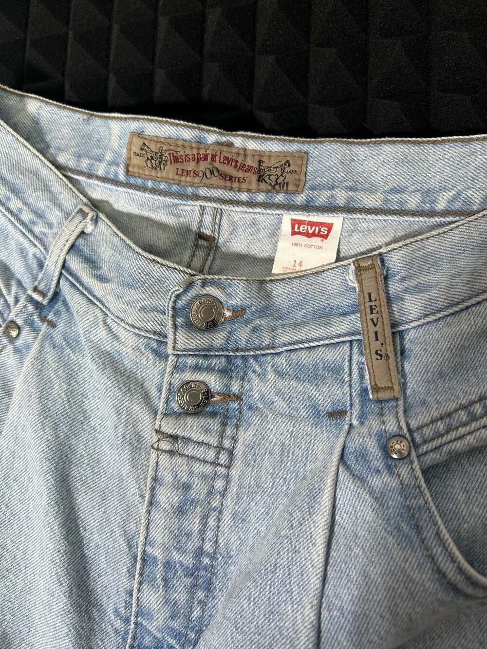 Levi's 900 series. 31” waist. Vintage size 14.